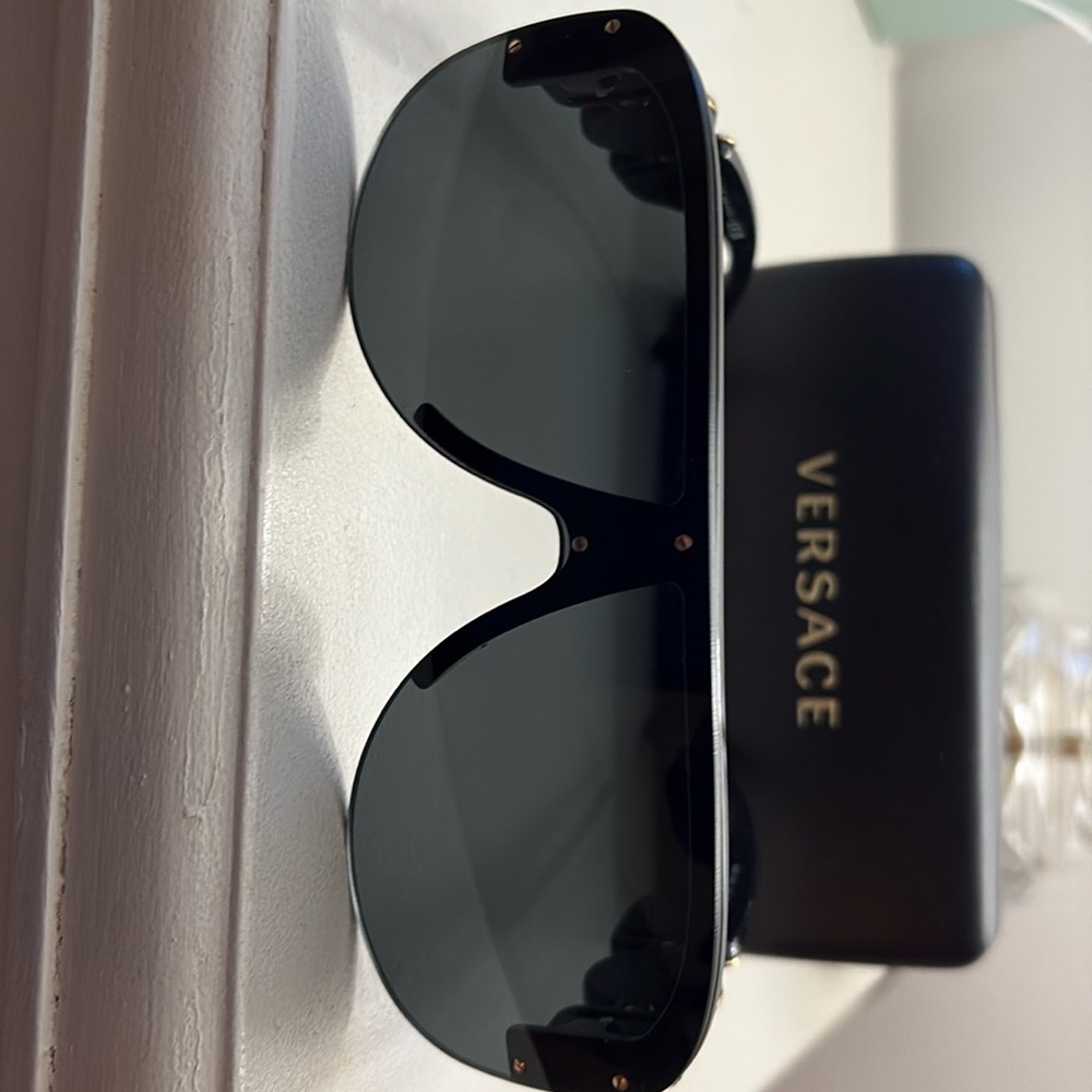 New sunglasses wore one time